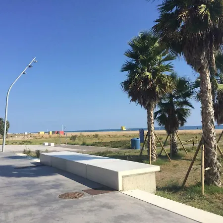 Beachfront * Castelldefels