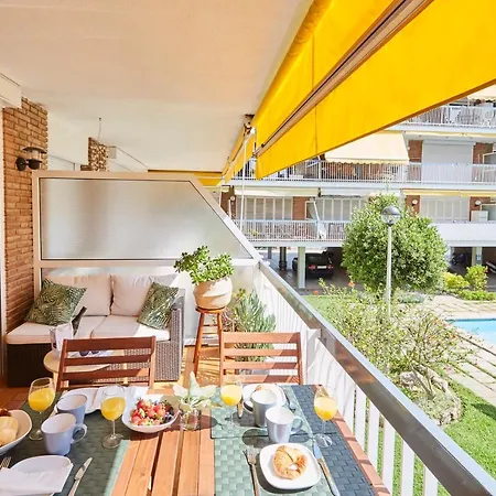Beachfront * Castelldefels